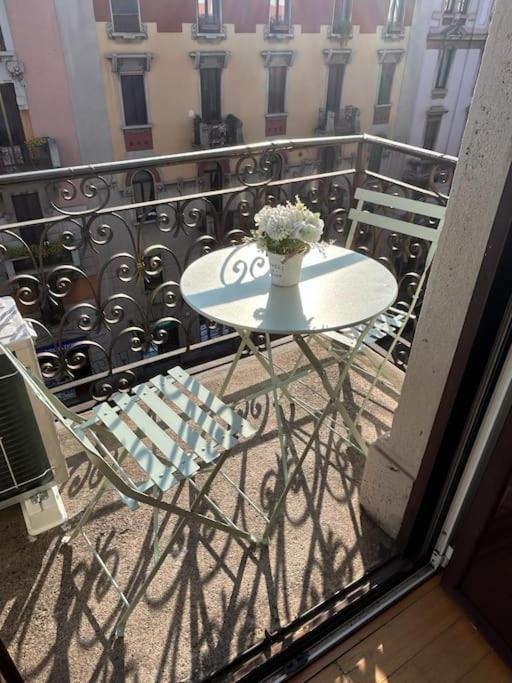 Casa Plinio - Porta Venezia - Stazione Appartement *