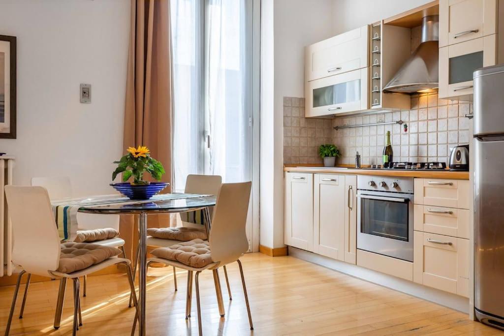 Casa Plinio - Porta Venezia - Stazione Appartement